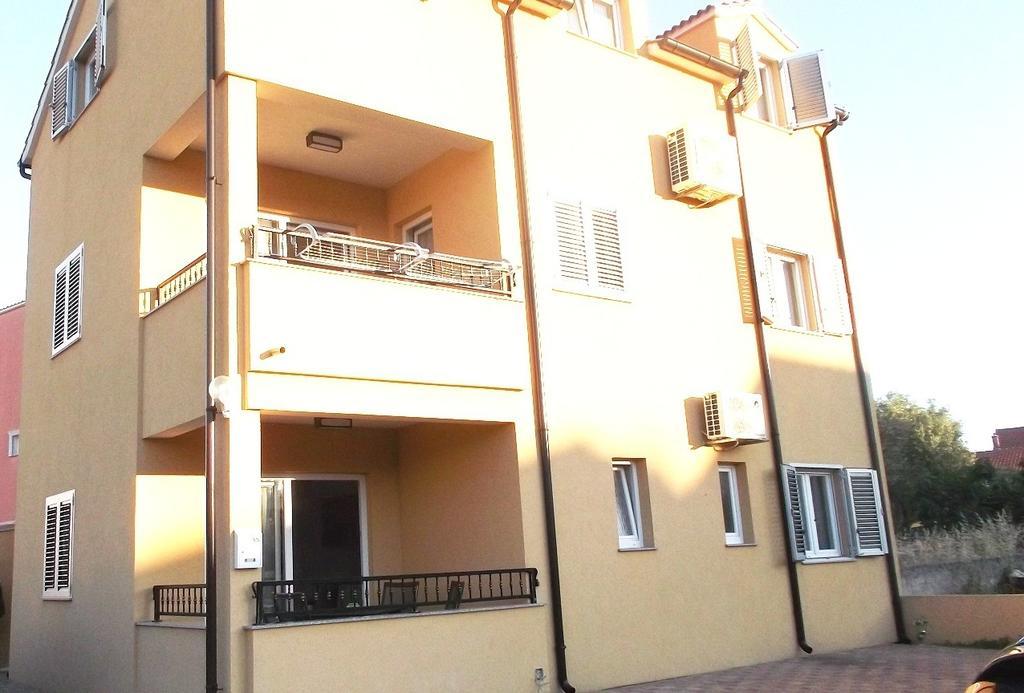 Apartments Horvat Vodice Extérieur photo